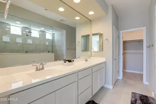 8865 W Palo Verde Dr, Glendale, AZ 85305 - Photo 16