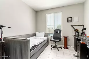 8865 W Palo Verde Dr, Glendale, AZ 85305 - Photo 18