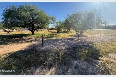 3235 W Toluca Drive #21, Eloy, AZ 85131 - Photo 4