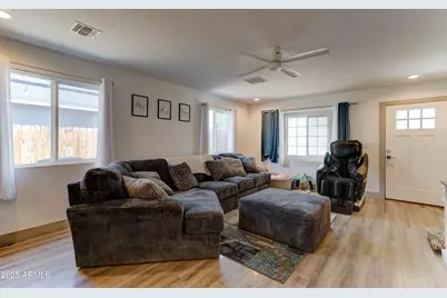 5034 S 11th Place, Phoenix, AZ 85040 - Photo 8