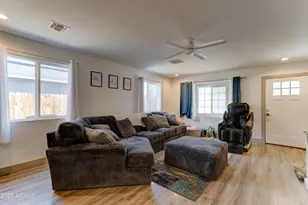 5034 S 11th Pl, Phoenix, AZ 85040 - Photo 8