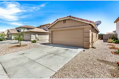 22813 W Gardenia Drive, Buckeye, AZ 85326 - Photo 4