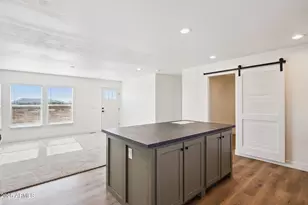 28575 N 250th Ln, Wittmann, AZ 85361 - Photo 8