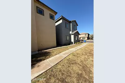 7307 S 17th Drive, Phoenix, AZ 85041 - Photo 2