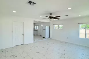 308 E Date Ave, Casa Grande, AZ 85122 - Photo 2