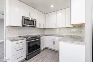 17012 N 97th Dr, Sun City, AZ 85373 - Photo 16