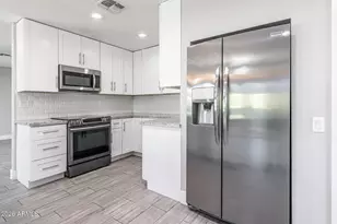 17012 N 97th Dr, Sun City, AZ 85373 - Photo 18