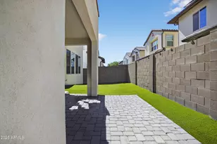 2350 W Gloria Ln, Phoenix, AZ 85085 - Photo 42