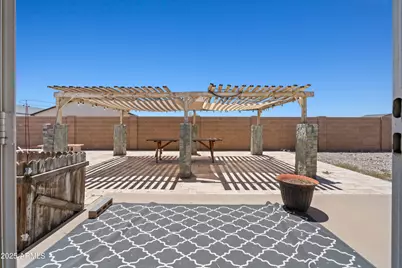 8547 W Magnum Drive, Arizona City, AZ 85123 - Photo 44