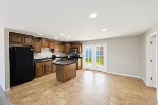 3425 E Everett Dr, Phoenix, AZ 85032 - Photo 2