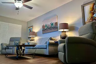 10009 W Pleasant Valley Rd, Sun City, AZ 85351 - Photo 14