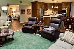 10009 W Pleasant Valley Rd, Sun City, AZ 85351 - Photo 12