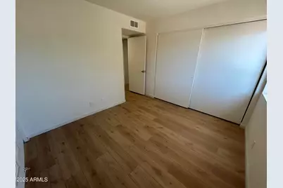6342 N 47th Avenue, Glendale, AZ 85301 - Photo 8