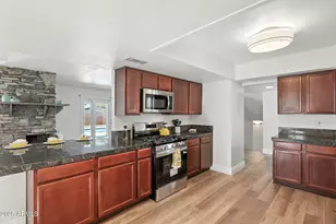 8426 E Lincoln Dr, Scottsdale, AZ 85250 - Photo 4