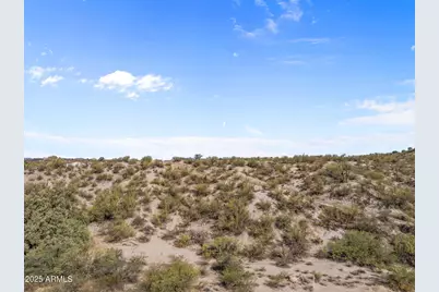 586 Constellation Road #-, Wickenburg, AZ 85390 - Photo 2