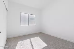 1349 E Sapium Way, Phoenix, AZ 85048 - Photo 14