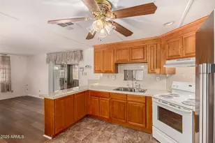 206 S 56th St, Mesa, AZ 85206 - Photo 16