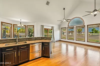 140 E Pony Lane, Gilbert, AZ 85295 - Photo 10