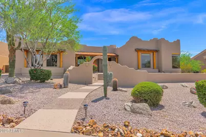 7130 E Saddleback Street #5, Mesa, AZ 85207 - Photo 2