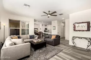 2425 W Bronco Butte Trl, Phoenix, AZ 85085 - Photo 6