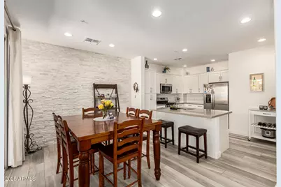 2425 W Bronco Butte Trail #2015, Phoenix, AZ 85085 - Photo 8