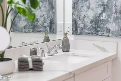 4050 N 12th Street #1, Phoenix, AZ 85014 - Photo 12