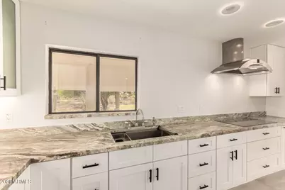 10445 S 27th Avenue, Laveen, AZ 85339 - Photo 10