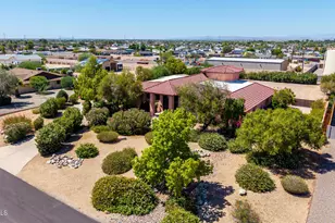 11132 W Kolina Ln, Sun City, AZ 85351 - Photo 2