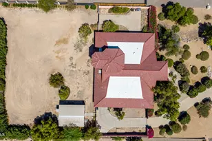 11132 W Kolina Ln, Sun City, AZ 85351 - Photo 4