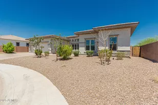 3816 W White Feather Ln, Phoenix, AZ 85083 - Photo 2