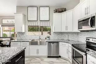 10468 E Mission Ln, Scottsdale, AZ 85258 - Photo 14