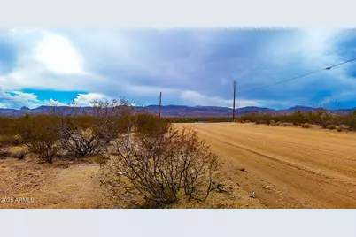 Tbd Chinle Dr Lot #4  1 Acre --, Golden Valley, AZ 86413 - Photo 8