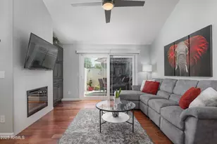 2100 W Lemon Tree Pl, Chandler, AZ 85224 - Photo 12