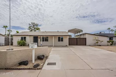 4025 E Surrey Avenue, Phoenix, AZ 85032 - Photo 2