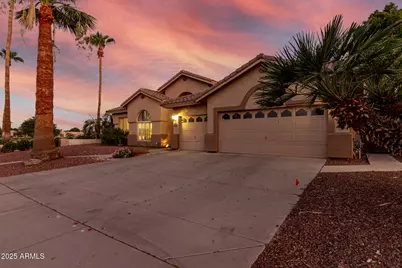 277 W Oxford Lane, Gilbert, AZ 85233 - Photo 2