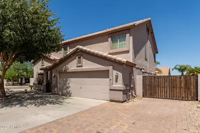 1614 E Vernoa Street, San Tan Valley, AZ 85140 - Photo 4