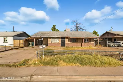 4641 N 71st Avenue, Phoenix, AZ 85033 - Photo 1