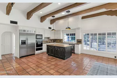 8712 N 68th Street, Paradise Valley, AZ 85253 - Photo 8