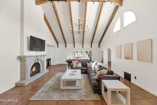 8712 N 68th St, Paradise Valley, AZ 85253 - Photo 6