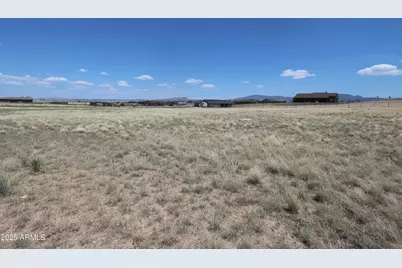 104Xx N Horsepower, Prescott Valley, AZ 86315 - Photo 1