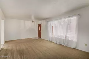 8618 N 43rd Dr, Glendale, AZ 85302 - Photo 6