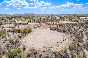 1225 Mule Deer Trl, Wickenburg, AZ 85390 - Photo 20