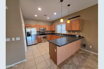 45085 W Windrose Drive, Maricopa, AZ 85139 - Photo 10