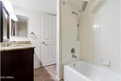 3201 N 38th Street #2, Phoenix, AZ 85018 - Photo 24