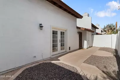 3201 N 38th Street #2, Phoenix, AZ 85018 - Photo 26