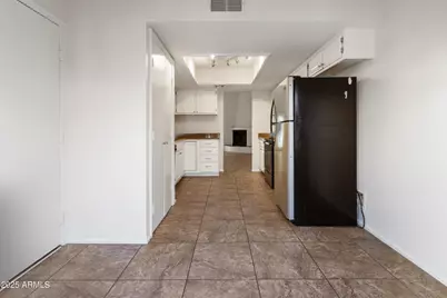 3201 N 38th Street #2, Phoenix, AZ 85018 - Photo 18