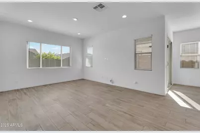 19027 W Sierra Street, Surprise, AZ 85388 - Photo 12