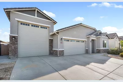 19027 W Sierra Street, Surprise, AZ 85388 - Photo 2