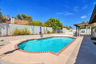 7126 W Columbine Dr, Peoria, AZ 85381 - Photo 28