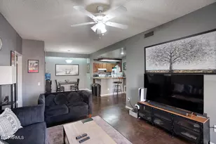 2035 S Elm St, Tempe, AZ 85282 - Photo 8